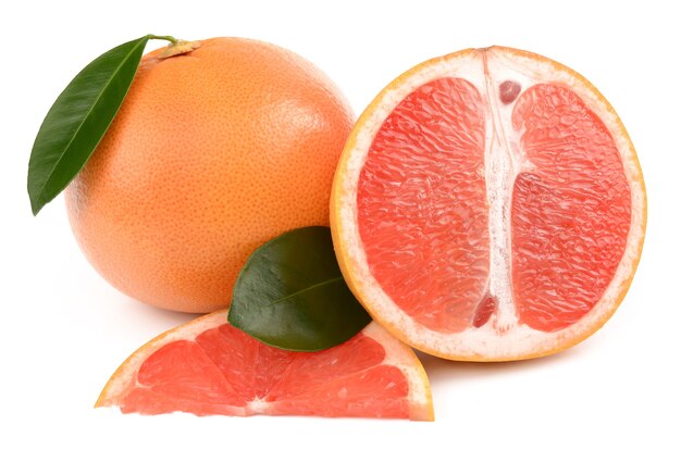 Grapefruit isoliert auf weiß