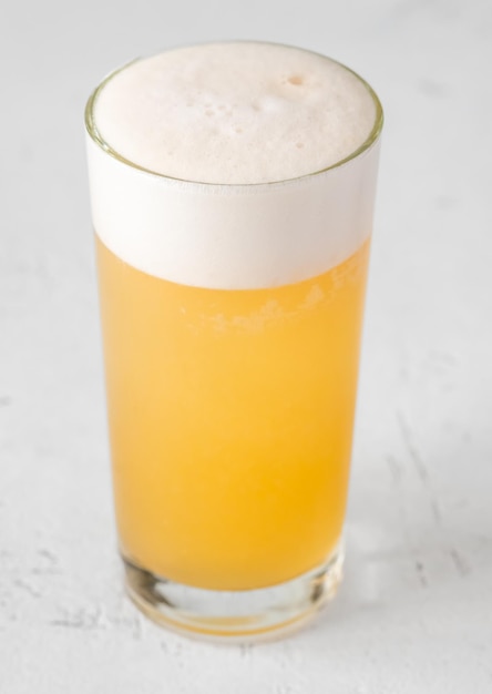 Grapefruit-Whiskey-Fizz-Cocktail