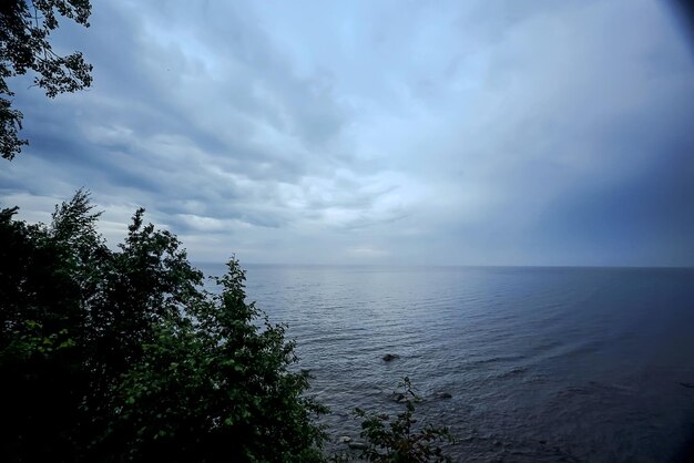 Graue Wolken vor dem Sturm