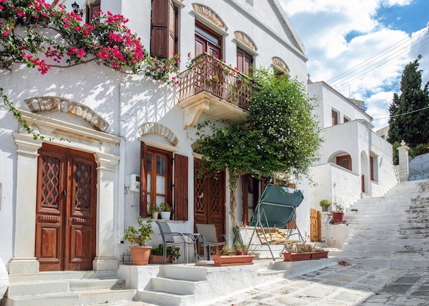 Grecia Tinos isla de arte arquitectura cicládica en el pueblo de Pyrgos