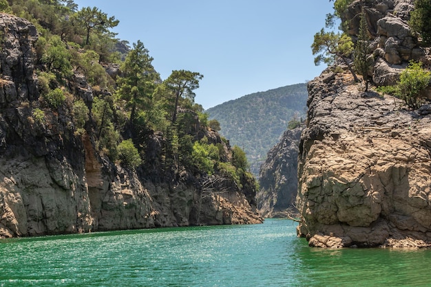 Green Canyon und Fluss Manavgat in den Bergen der Region Antalya Türkei an einem sonnigen Sommertag