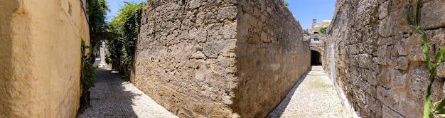 Griechenland Reiseziel bunte Straßen der Insel Rhodos Stadt Rhodos im historischen Stadtzentrum