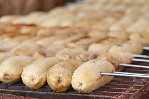 Grillbananen auf dem Markt