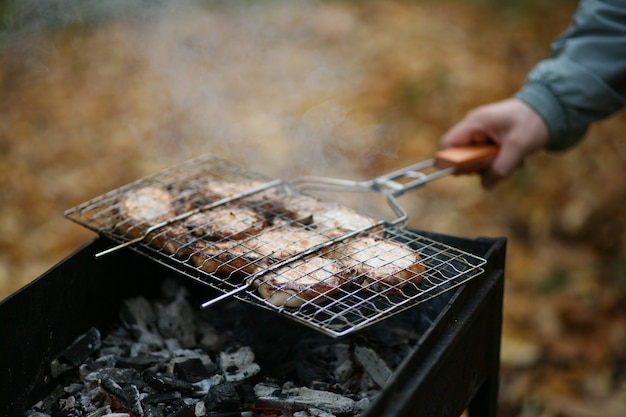 Grillen im Wald