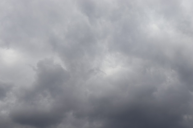 gris, blanco, esponjoso, nubes, en, cielo azul