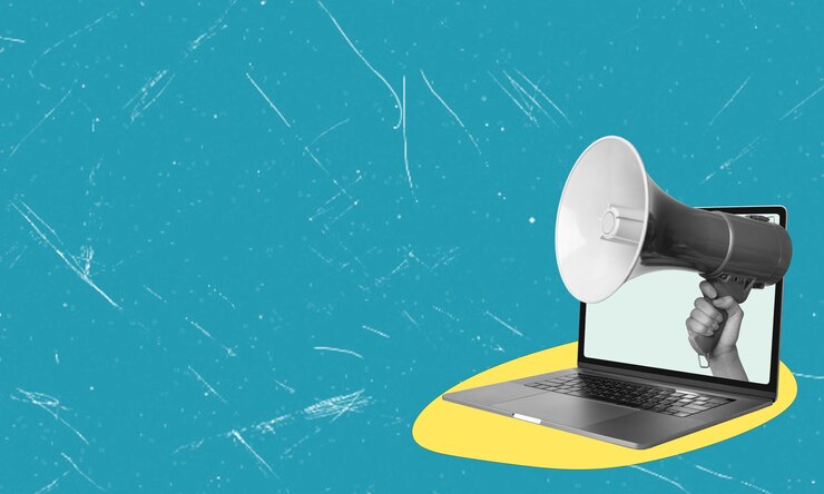 Foto gritando seus próprios pensamentos on-line homem com megafone em laptop design moderno colagem de arte contemporânea