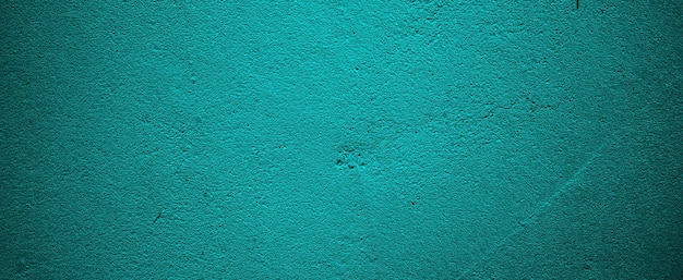 Grob gestrichene Betonwand. Dunkler grober körniger Stein- oder Betonwandbeschaffenheitshintergrund, Schmutzbeschaffenheit dunkle Tapete. Tafel, Tafel