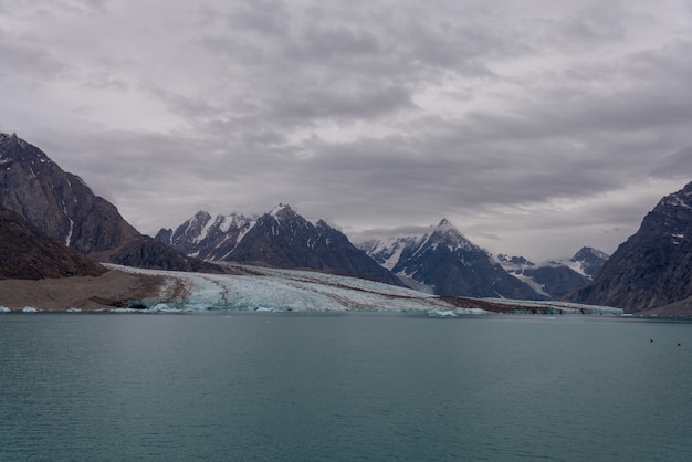 Grönland Landschaft mit Bergen und Gletscher