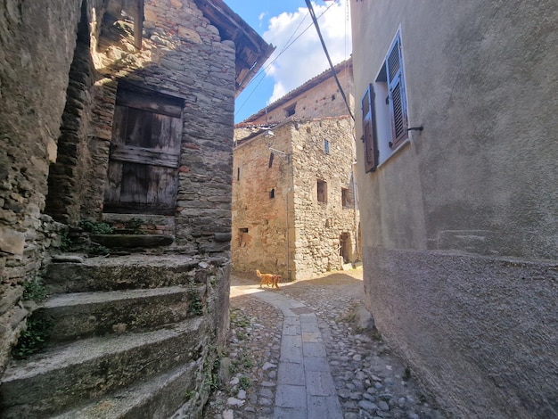 Grondona altes mittelalterliches piemontesisches Dorf