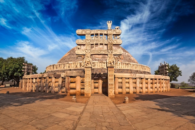 Großartige Stupa. Sanchi, Madhya Pradesh, Indien