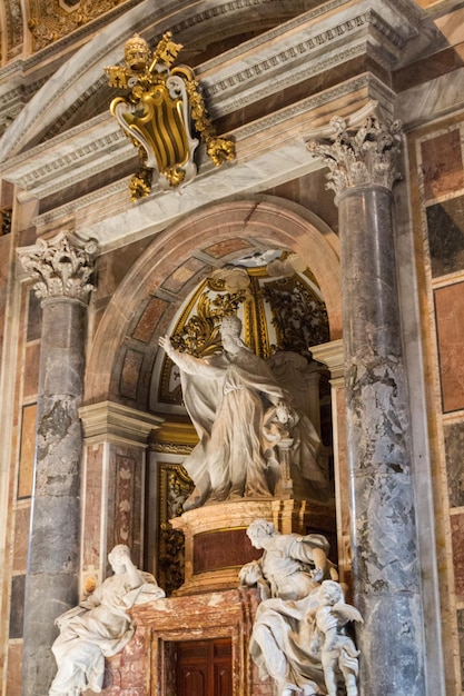 Große Kirche im Zentrum von Rom Italien