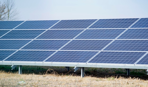 Große Sonnenkollektoren Solarkraftwerke Ökostrom Strom Solarstrom Energieerzeugung Solarelektri