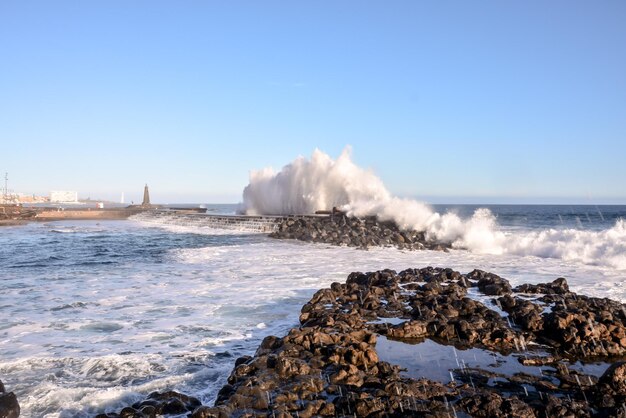 Große Welle im Ozean