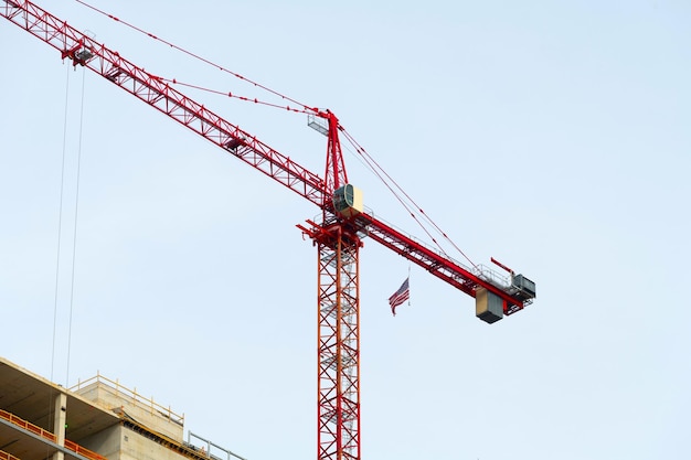 Großer Baukran auf der Baustelle