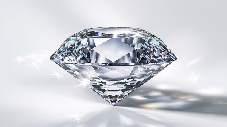 Großer und schöner glänzender Diamant auf weißer Oberfläche
