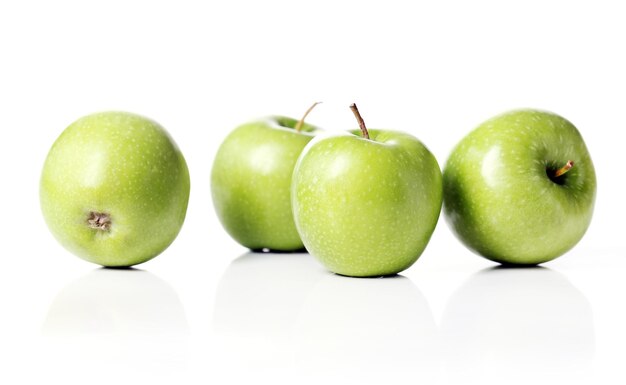 Grüne Äpfel isoliert