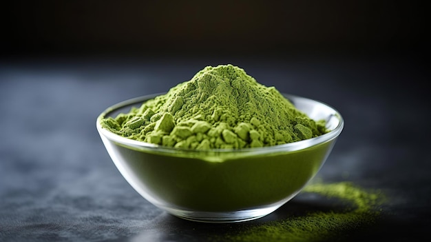 Grünes Matcha-Pulver. Natürliches Lebensmittel in Pulverform