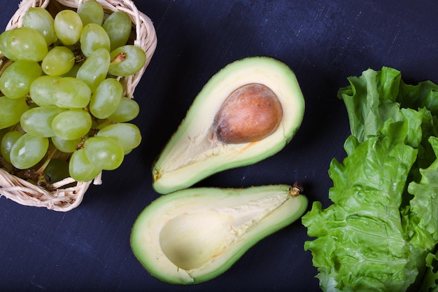 Grünes Obst und Gemüse. Ansicht von oben