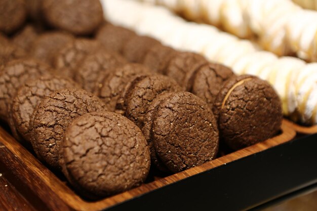 Grupo de biscoitos variados Chocolate com aveia e passas de chocolate branco