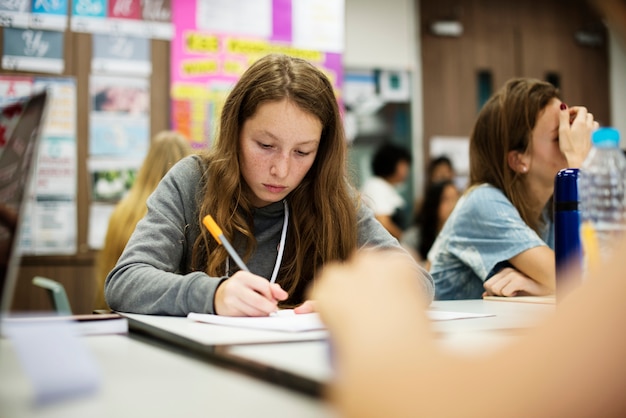 Grupo, de, estudantes, estudar, em, a, sala aula