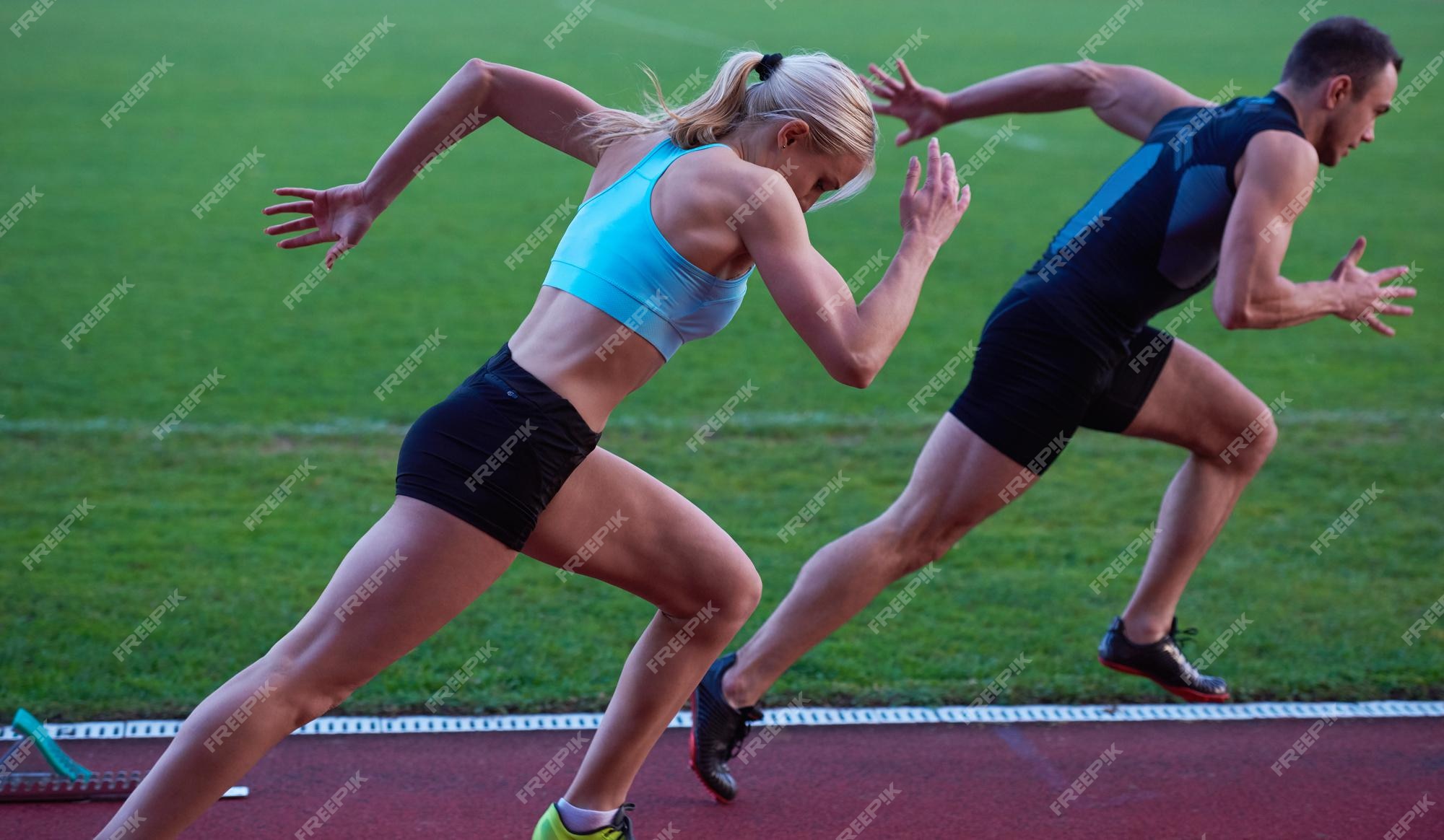 Campeã De Mulheres Correndo Maratona. Movimento De Atletas Portadoras De  Deficiência. Jogos Paralínicos Video Estoque - Vídeo de esporte,  treinamento: 280274621