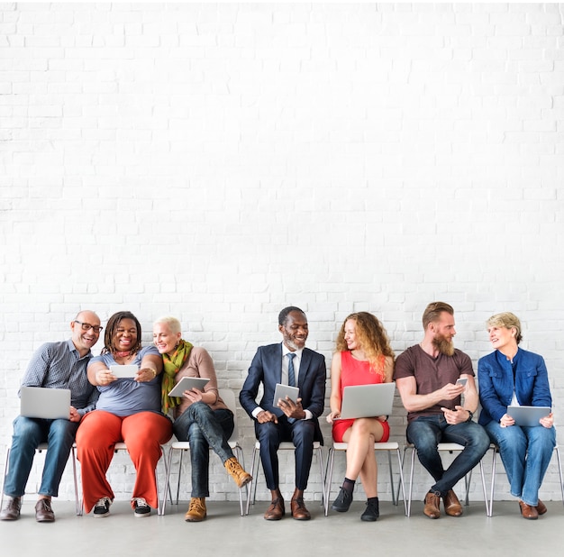 Foto grupo diversificado de pessoas