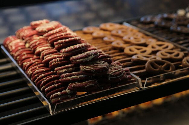 Grupo de galletas surtidas Avena con chispas de chocolate y chocolate blanco con pasas