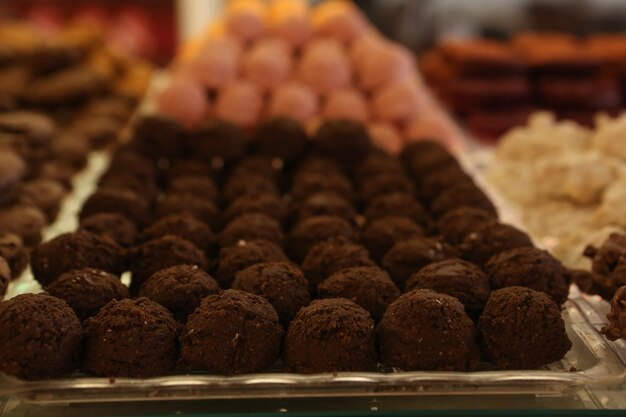 Grupo de galletas surtidas Avena con chispas de chocolate y chocolate blanco con pasas