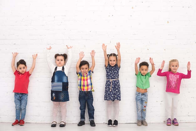 Foto grupo de niños