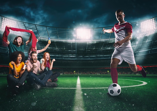 Foto grupo de personas jugando al fútbol