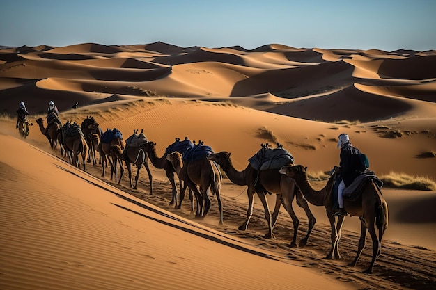 Un grupo de personas montando camellos en el desierto.