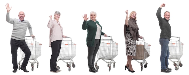 Grupo de personas con trolley saludo aislado en blanco