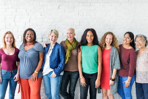 Gruppe Frauen-Glück-nettes Konzept