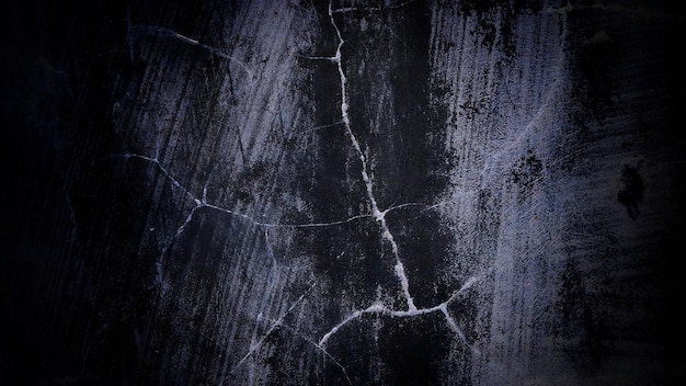 Gruselige dunkle Wand voller Flecken und Kratzer, kann als Hintergrund verwendet werden