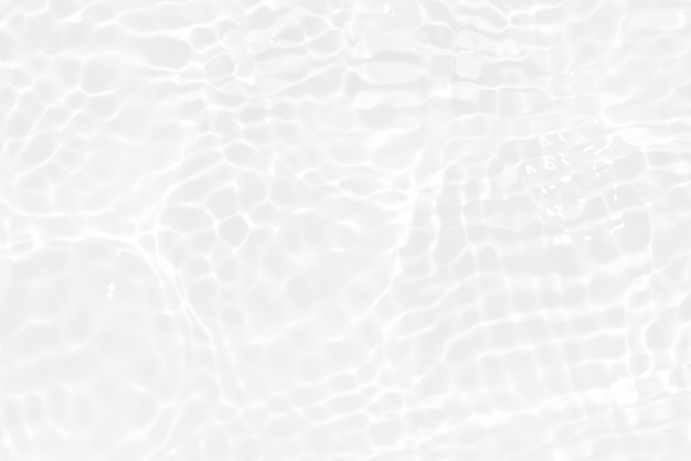 Água branca com ondulações em um fundo branco