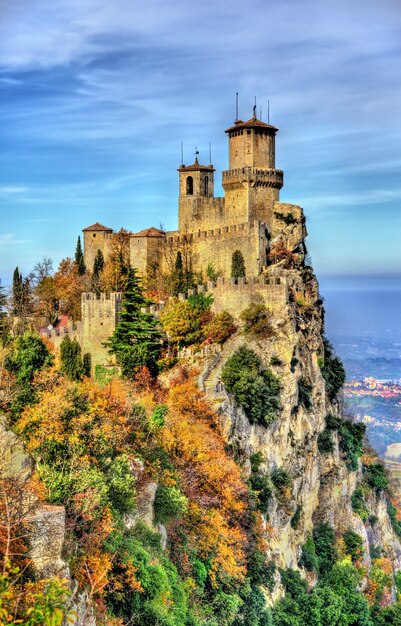 Guaita, a primeira torre de san marino