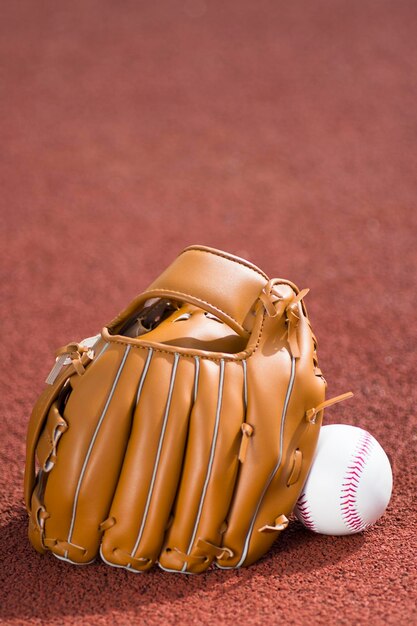 Foto guante de béisbol y bolas