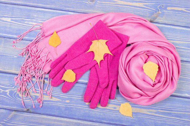 Guantes y mantón para ropa de mujer para otoño o invierno