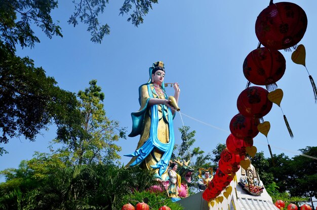 Guanyin-Bodhisattva-Statue im Wat Chong Lom in Samutsakorn Thailand