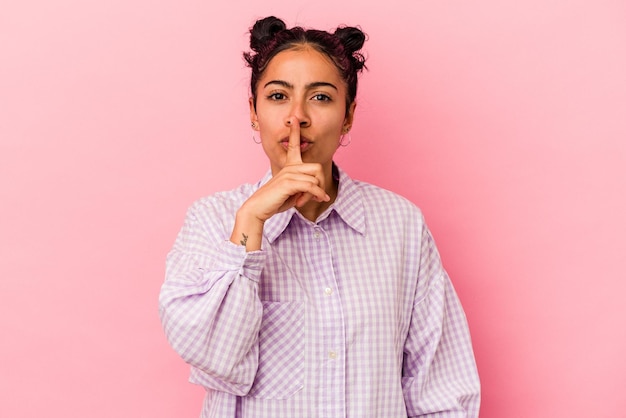 Foto guardar un secreto o pedir silencio