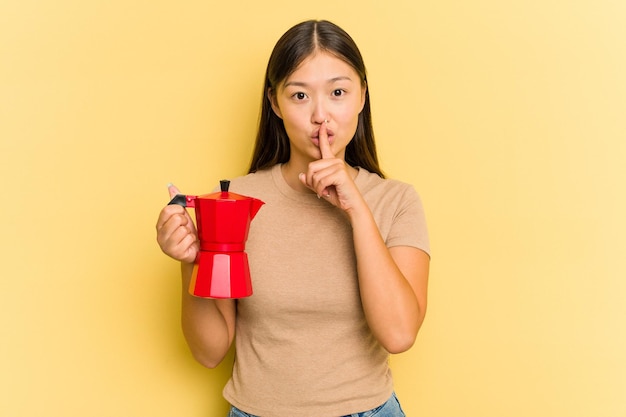 Guardar un secreto o pedir silencio