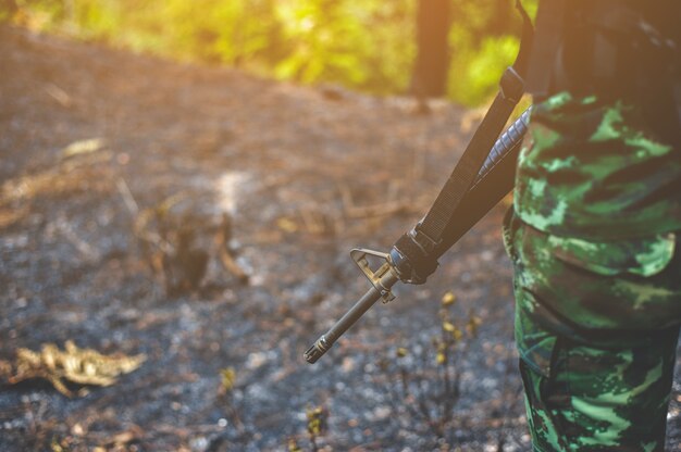 Guardián Estar en el bosque de la frontera