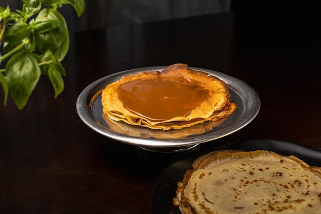 Guia passo a passo para fazer panquecas argentinas com doce de leite Uma deliciosa receita de café da manhã ou sobremesa