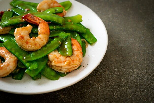 Guisantes Salteados Con Camarones