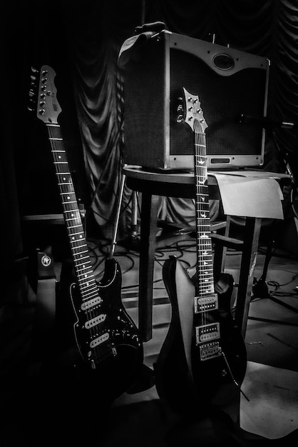 Guitarra elétrica em estúdio de gravação