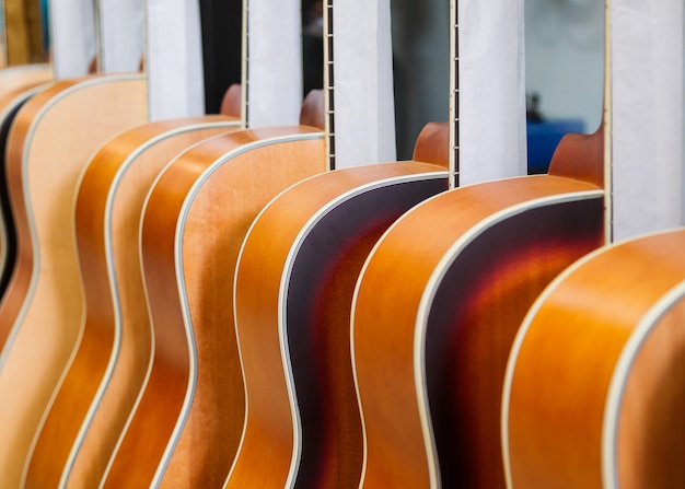 Guitarra na loja de música