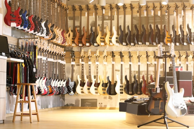 Guitarras en tienda de música