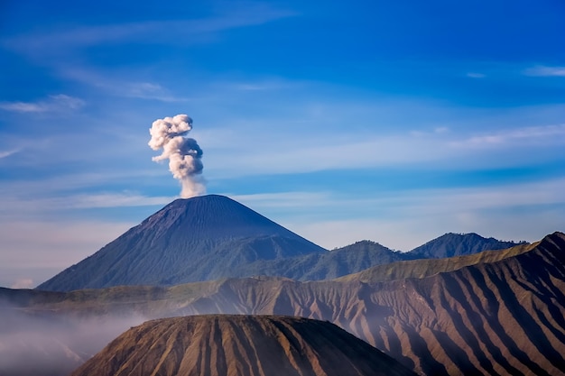 Gunung Bromo al amanecer