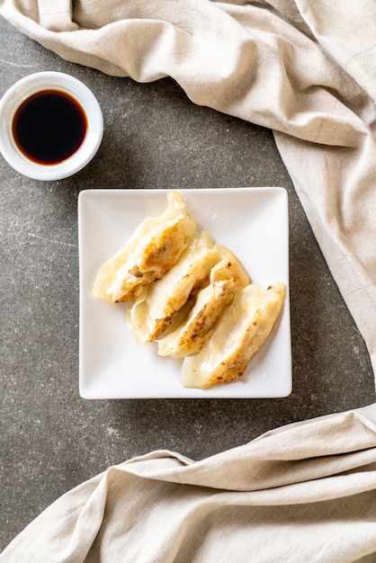 Gyoza japonês ou lanche de bolinhos