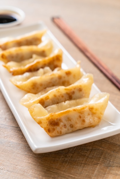 Gyoza japonês ou lanche de bolinhos